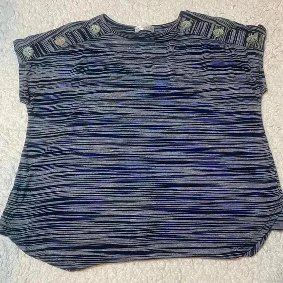 Blue & white blouse by Retrology. Size large - Picture 1 of 6